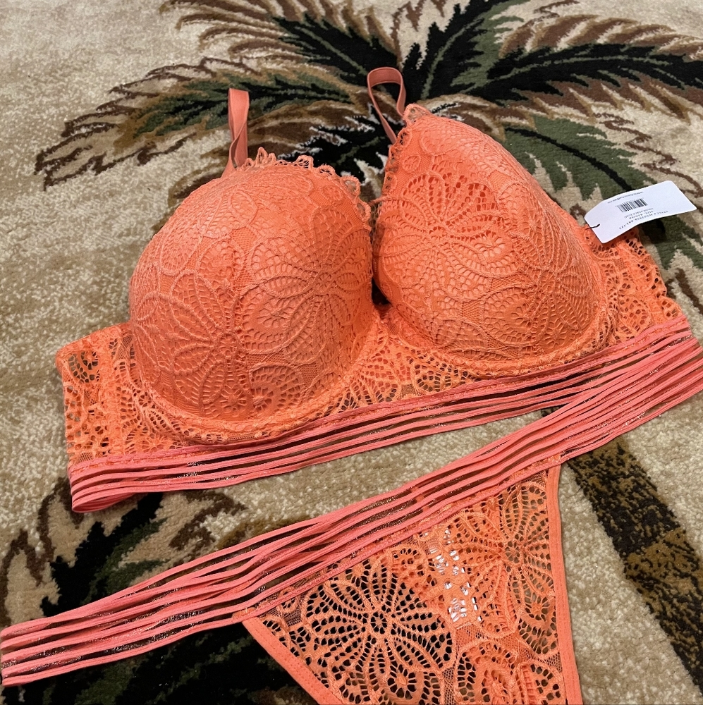 French Affair Peach Echo Bra Criss-Cross Styling Thong Panty Set ( NWT ) 42D 3X - Picture 2 of 5